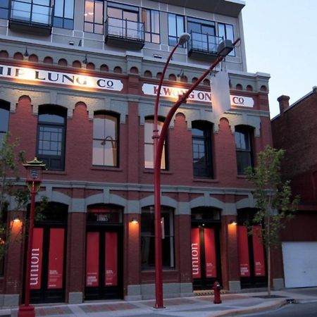 Lotus Loft Victoria Exterior foto